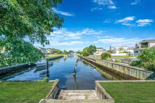 29 N Plaza, Amityville, NY 11701 - Photo 35