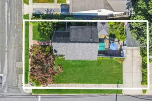 29 N Plaza, Amityville, NY 11701 - Photo 31