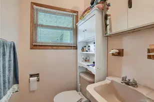 16 Hamilton Dr, Hopewell Junction, NY 12533 - Photo 13