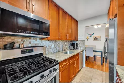 196-72 69th Ave #1 FL, Fresh Meadows, NY 11365 - Photo 11