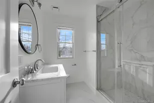 One Manhasset Ave, Port Washington, NY 11050 - Photo 15