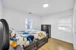 22 Bruce Ln, Farmingdale, NY 11735 - Photo 11