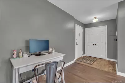 250 N Village #C24, Rockville Centre, NY 11570 - Photo 9