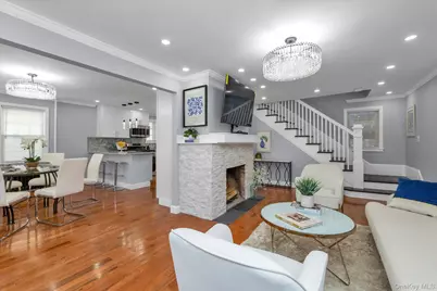 246 Wellington Road, Mineola, NY 11501 - Photo 3