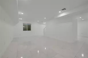 One Manhasset Ave, Port Washington, NY 11050 - Photo 21