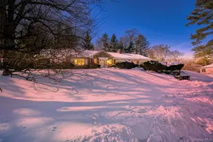 66 Deepdale Dr, Great Neck, NY 11021 - Photo 45