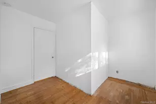 66 Deepdale Dr, Great Neck, NY 11021 - Photo 33