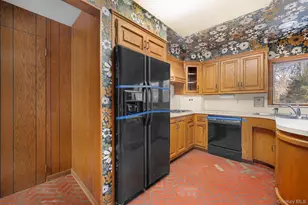 66 Deepdale Dr, Great Neck, NY 11021 - Photo 13