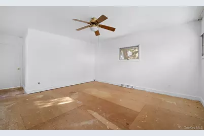 66 Deepdale Drive, Great Neck, NY 11021 - Photo 19