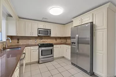 1467 Goshen Turnpike, Middletown, NY 10941 - Photo 5