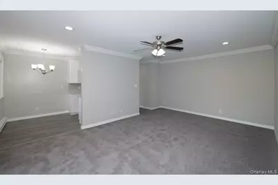 1 Williams Boulevard #4-2E, Lake Grove, NY 11755 - Photo 5