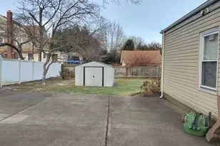 24 Whaley St, Freeport, NY 11520 - Photo 7