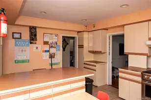 24 Whaley St, Freeport, NY 11520 - Photo 7