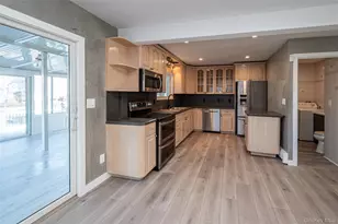 15 Roneck Ct, Shirley, NY 11967 - Photo 19