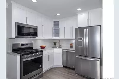 713 Terrace Road #I7713, Bayport, NY 11705 - Photo 3