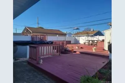 68 Howard Ave Avenue, Freeport, NY 11520 - Photo 3