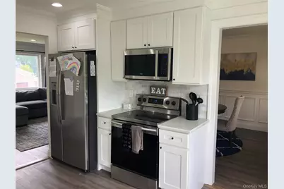 36 Cullen Avenue, Islip, NY 11751 - Photo 3