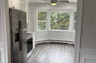 36 Cullen Ave, Islip, NY 11751 - Photo 3