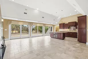 31 Admirals Dr E, Bay Shore, NY 11706 - Photo 13