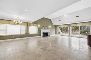 31 Admirals Dr E, Bay Shore, NY 11706 - Photo 5