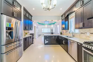 53-12 199th St, Fresh Meadows, NY 11365 - Photo 9