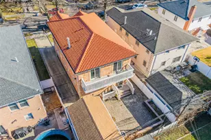 53-12 199th St, Fresh Meadows, NY 11365 - Photo 29