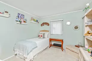 74 Lauren Ave, Dix Hills, NY 11746 - Photo 17