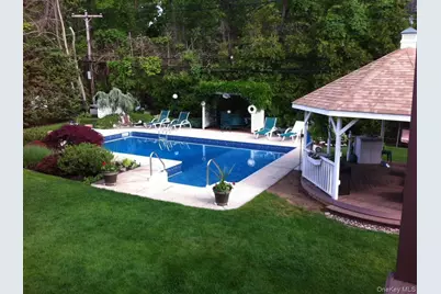 74 Lauren Avenue, Dix Hills, NY 11746 - Photo 37