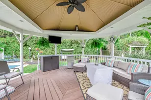 74 Lauren Ave, Dix Hills, NY 11746 - Photo 39