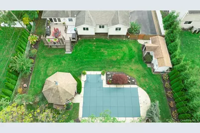 74 Lauren Avenue, Dix Hills, NY 11746 - Photo 41