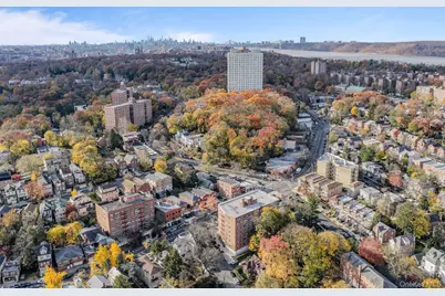 5715 Mosholu Avenue #2E, Bronx, NY 10471 - Photo 17