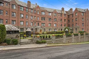 914 Wynnewood Rd, Pelham, NY 10803 - Photo 21