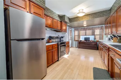 136 Greenway Road, Long Beach, NY 11561 - Photo 7