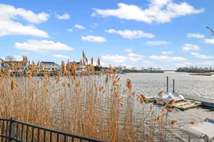 4068 Darby Ln, Seaford, NY 11783 - Photo 27