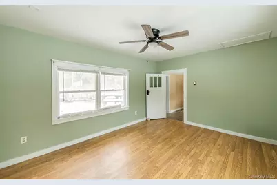 1824 Route 44, Pleasant Valley, NY 12569 - Photo 13