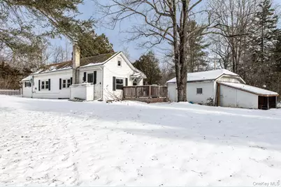 1824 Route 44, Pleasant Valley, NY 12569 - Photo 3