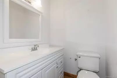 1 Kensington Gate #302, Great Neck, NY 11021 - Photo 19