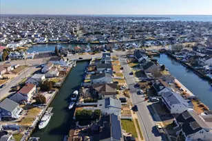 57 Jackson Pl, Massapequa, NY 11758 - Photo 33