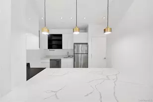 625 N MacQuesten Pkwy, Fleetwood, NY 10552 - Photo 15