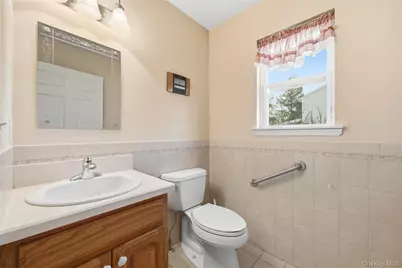 28 2nd Avenue, Central Islip, NY 11722 - Photo 13