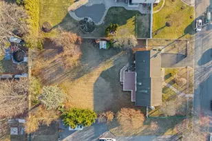 28 Second Ave, Central Islip, NY 11722 - Photo 27