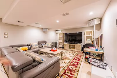 2 Summerwind Drive, Glen Head, NY 11545 - Photo 33