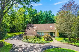 2 Summerwind Dr, Glen Head, NY 11545 - Photo 43