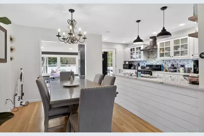 175 Evergreen Avenue, Smithtown, NY 11787 - Photo 11