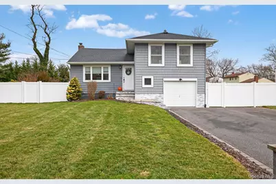 175 Evergreen Avenue, Smithtown, NY 11787 - Photo 1
