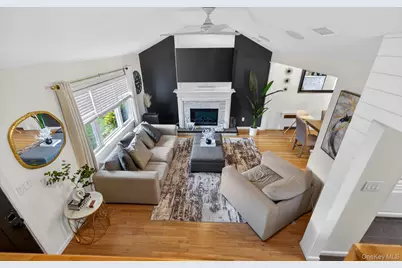 175 Evergreen Avenue, Smithtown, NY 11787 - Photo 19