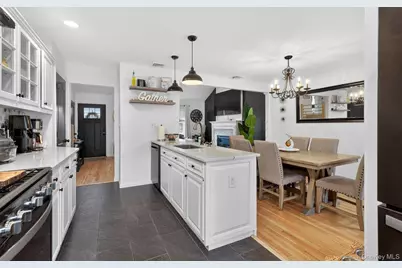 175 Evergreen Avenue, Smithtown, NY 11787 - Photo 13