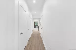 645 N MacQuesten Pkwy, Fleetwood, NY 10552 - Photo 11