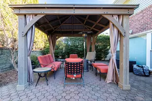 97 Gilmar Ln, Roslyn Heights, NY 11577 - Photo 35