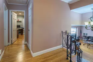 97 Gilmar Ln, Roslyn Heights, NY 11577 - Photo 17